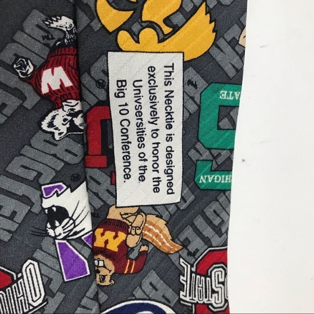 Men’s necktie. Big 10 Conference. 100% silk - Picture 3 of 4